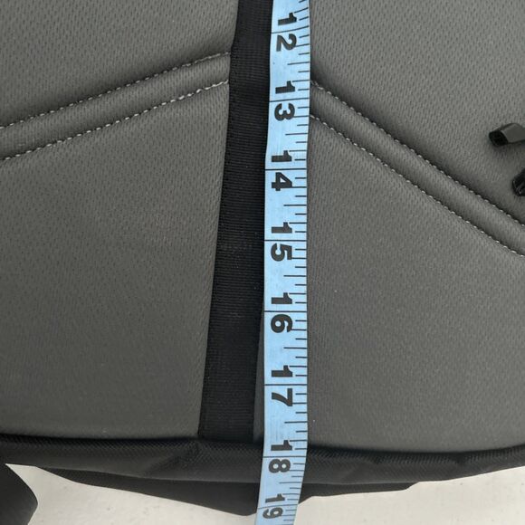 Thule Sweden Backpack 18L Black Laptop Compartment - Picture 8 of 10